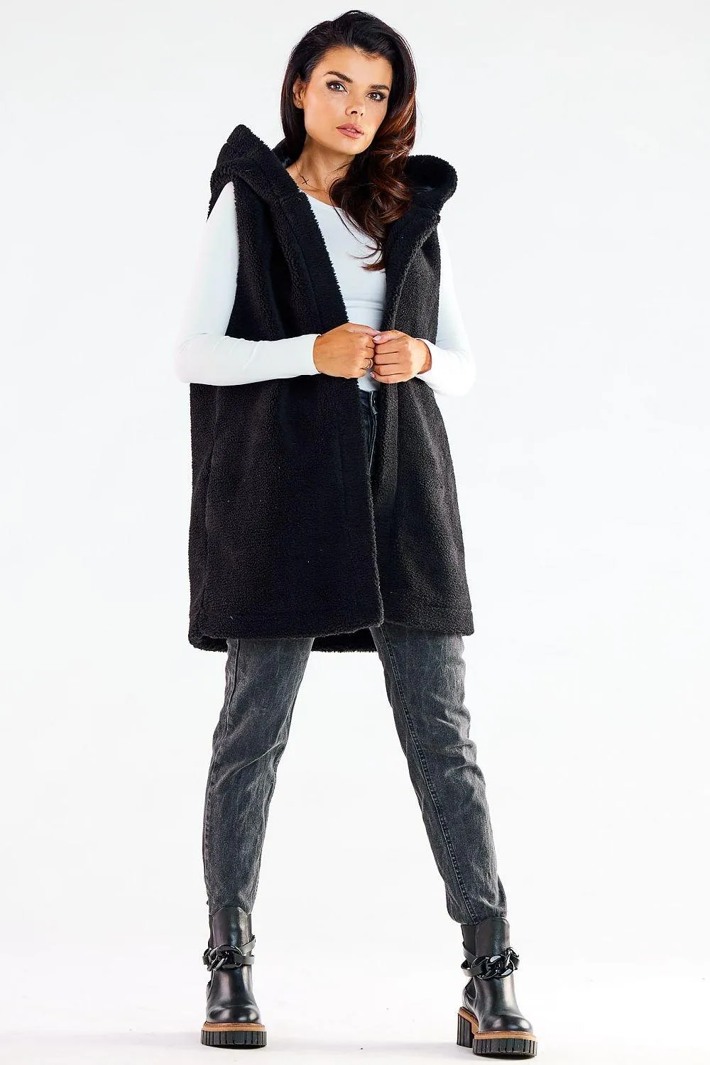 Chic and Cozy Hooded Vest with Pockets for Every Occasion