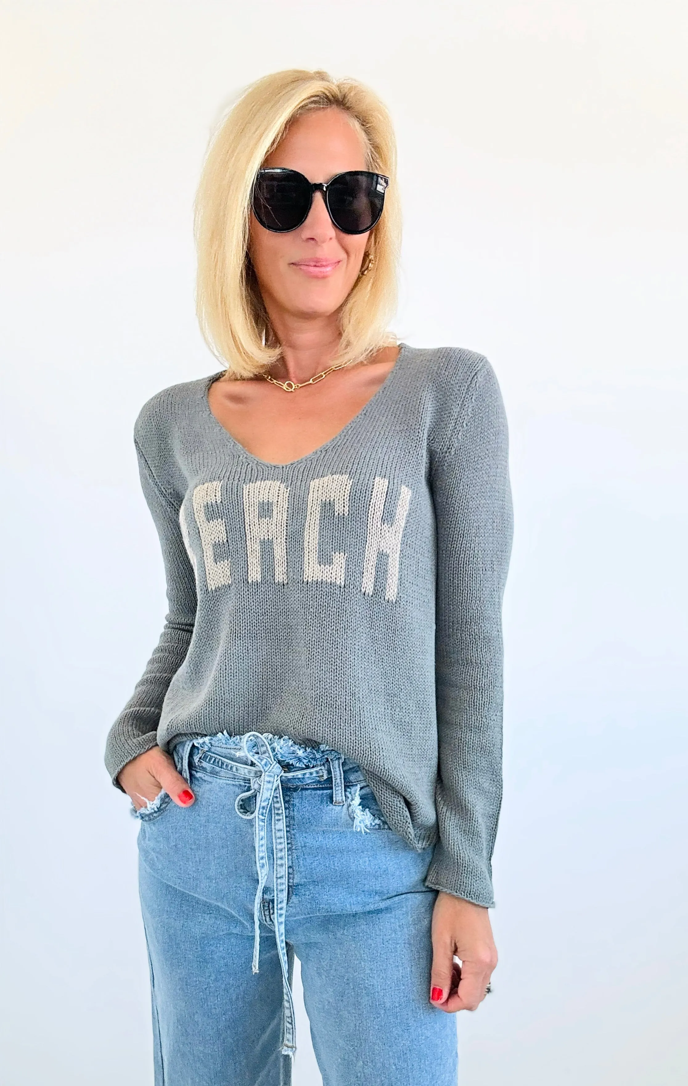 "Beach" Lightweight Knit V Neck Sweater - Army Green